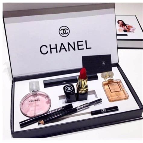 chanel perfume gift set|chanel perfume gift sets women.